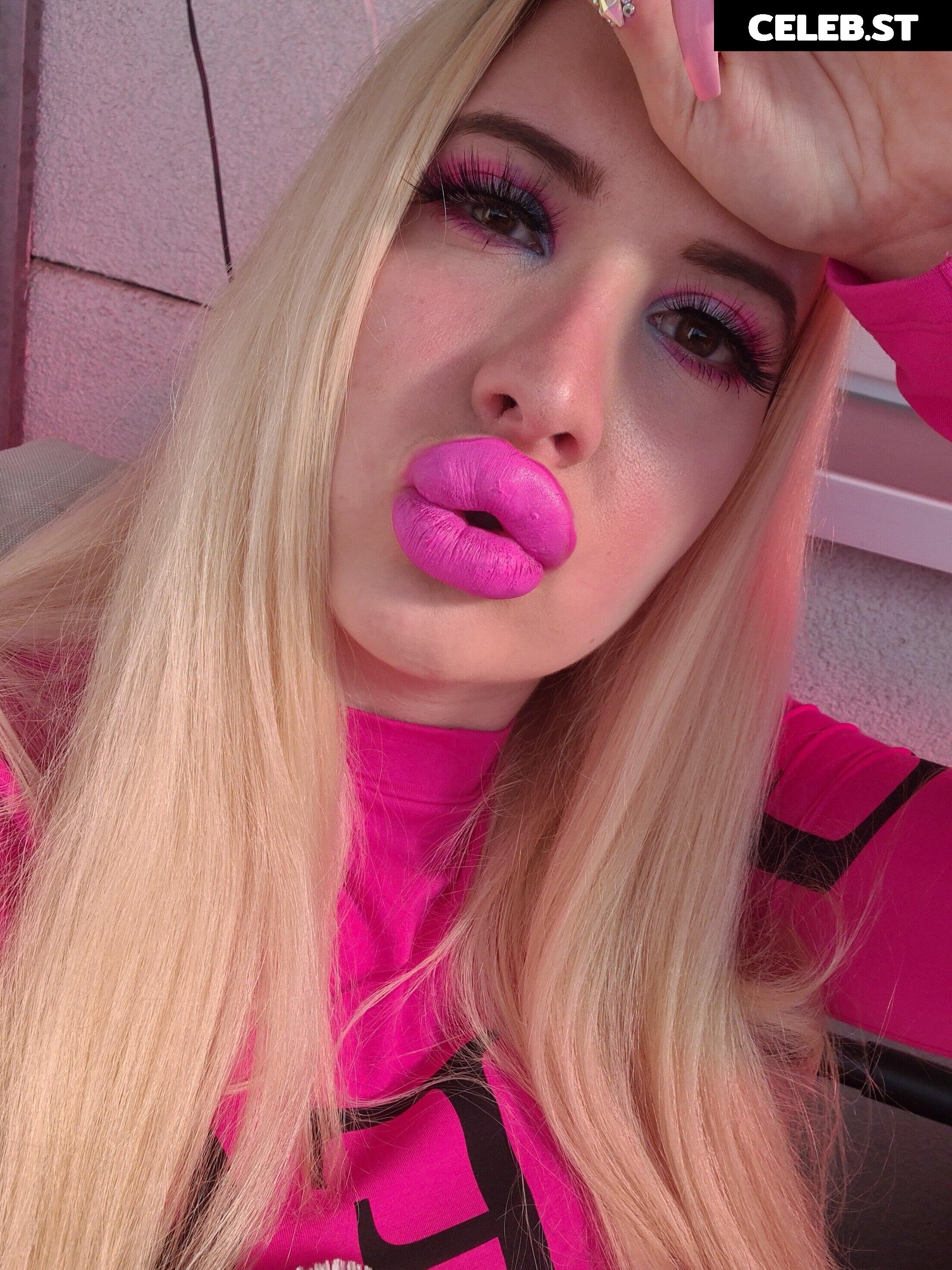 Vivian Rose Image 2312390