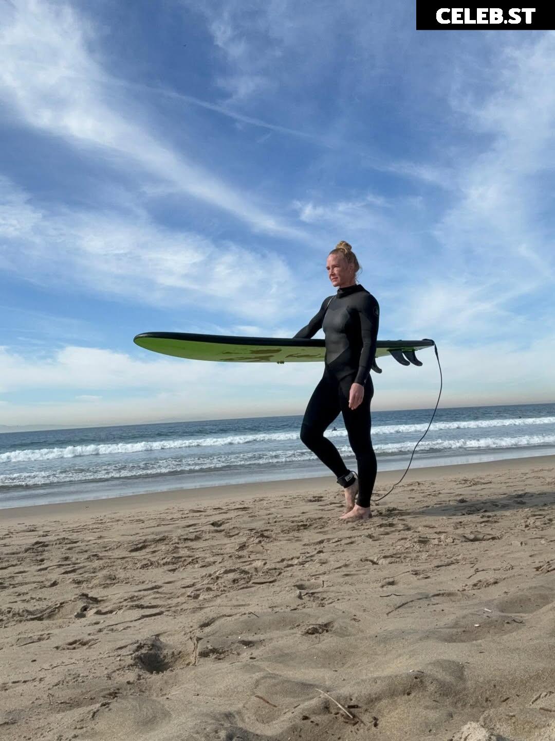 Holly Holm Image 23050056