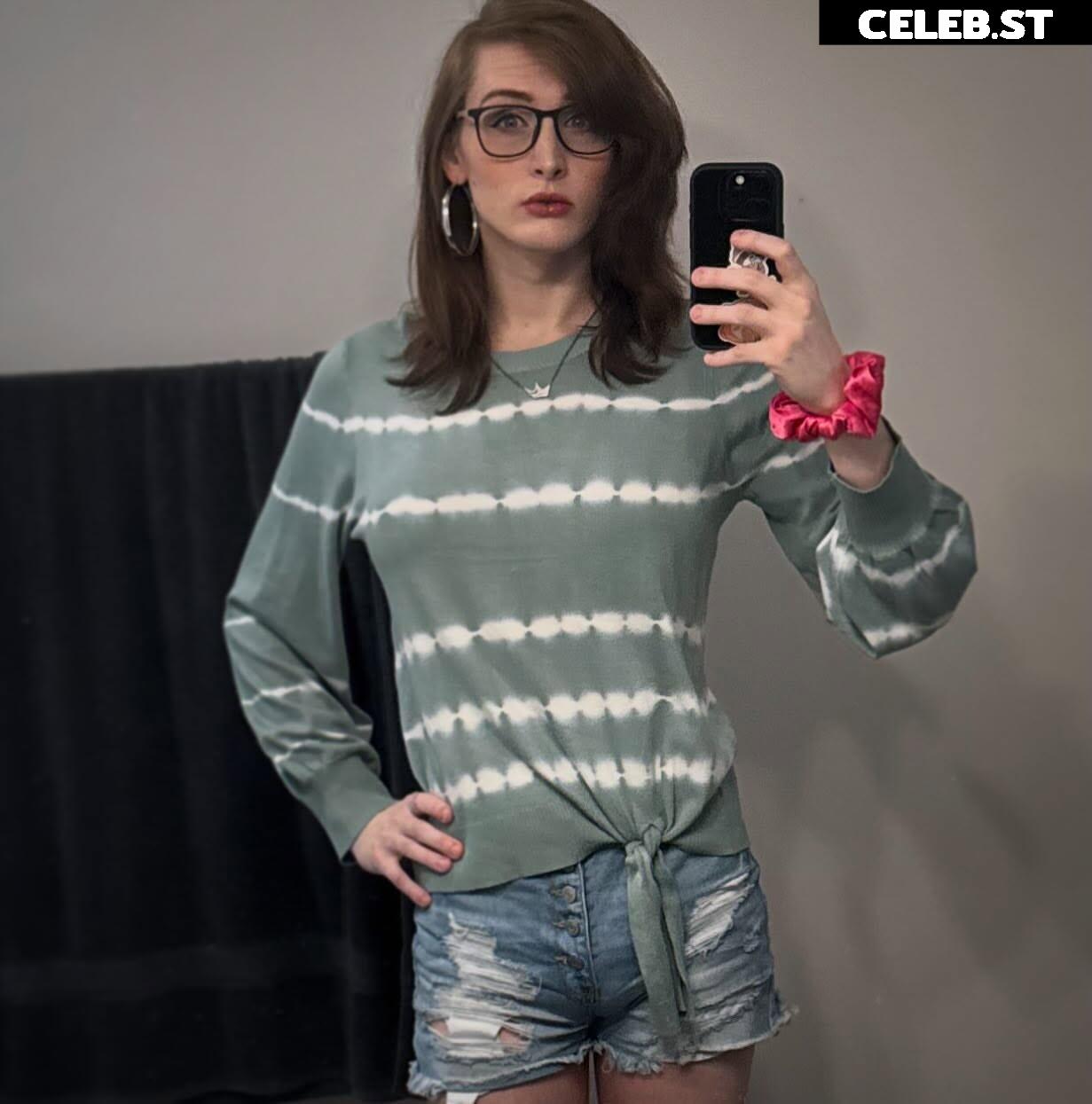 VeronicaJae | J4key Image 23059535