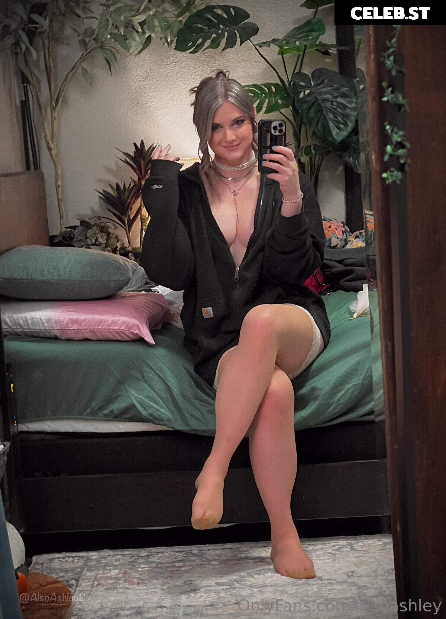 Ashley Barron Image 23063952