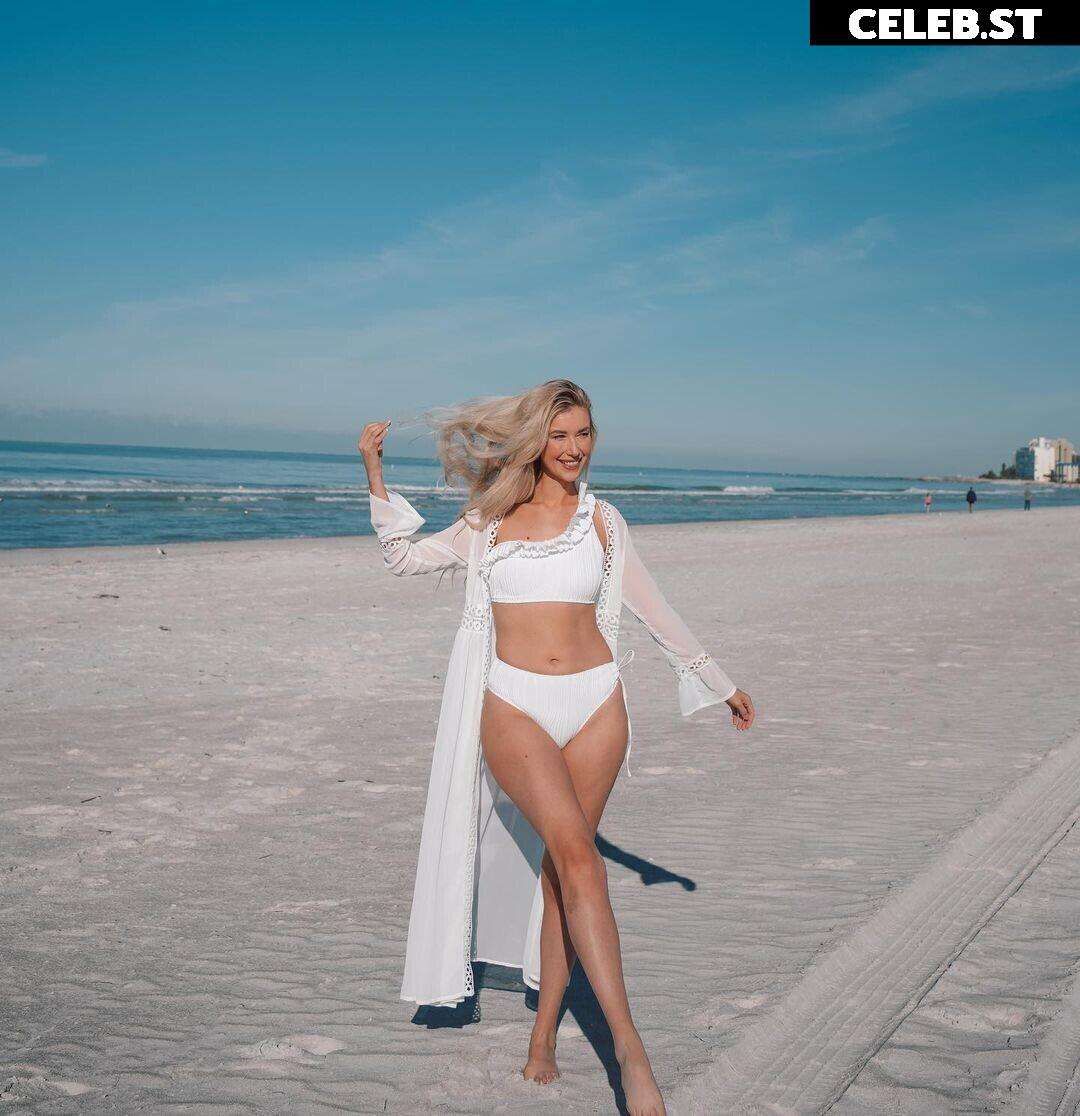 Noelle Foley Image 23069838