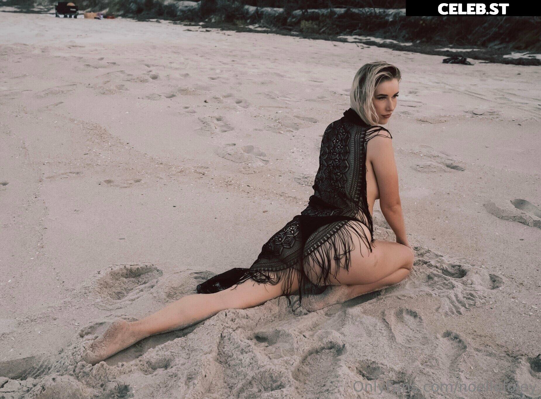 Noelle Foley Image 23069574
