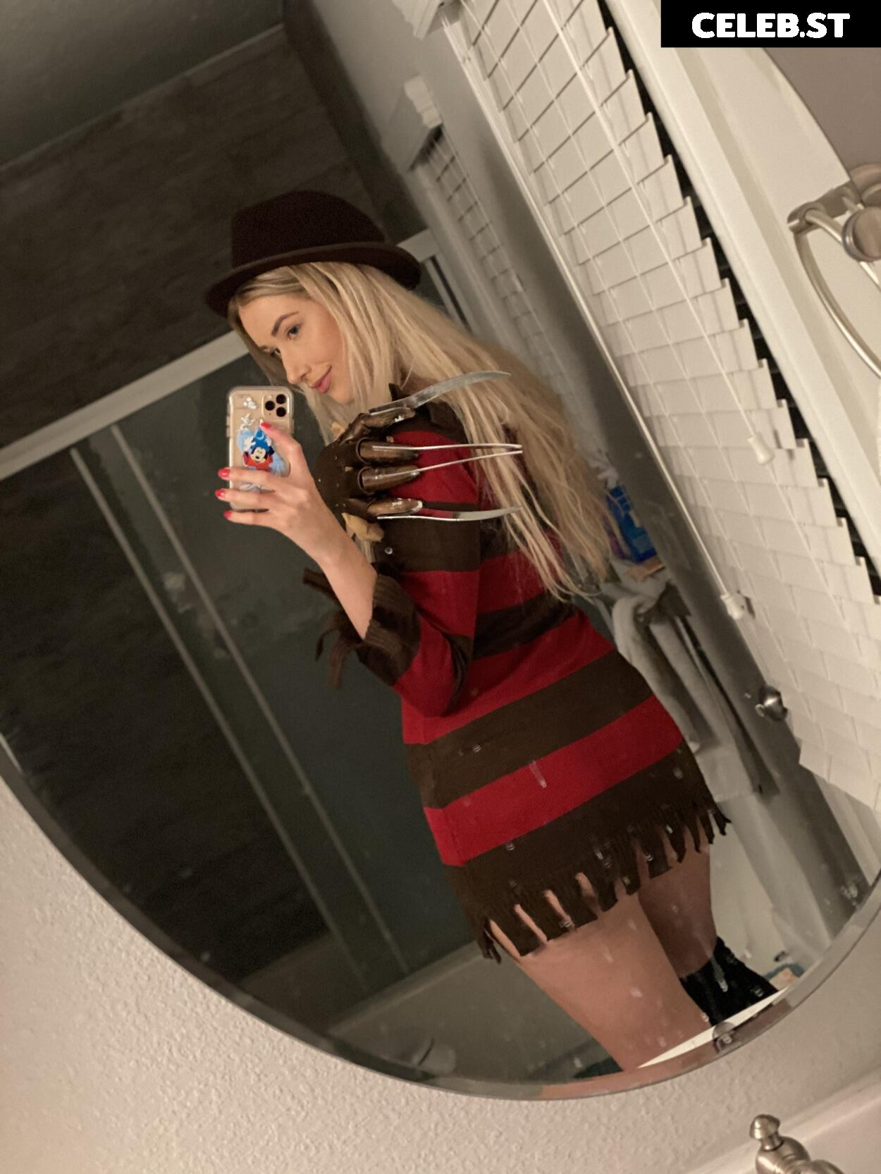 Noelle Foley Image 23069492
