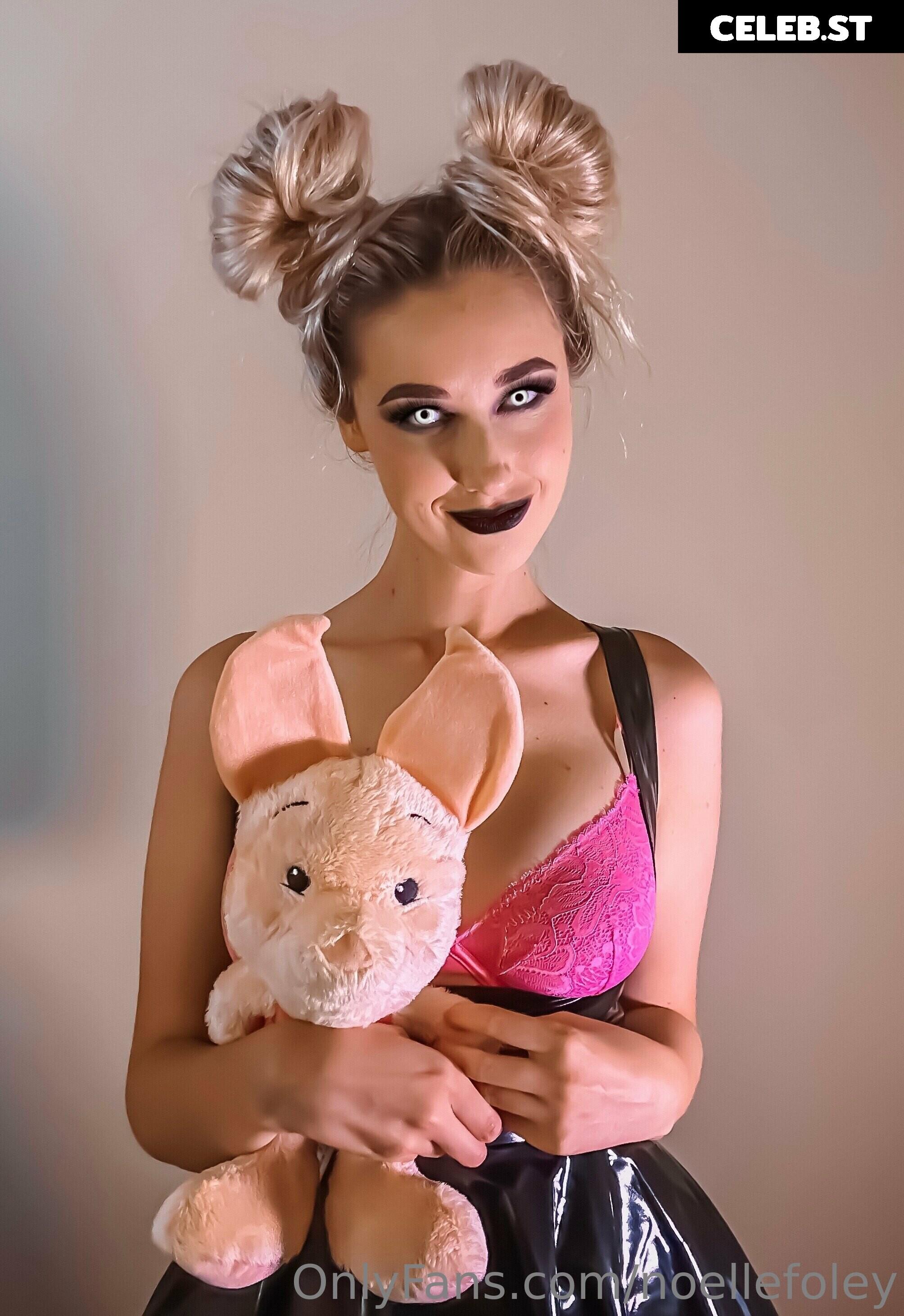 Noelle Foley Image 23069765
