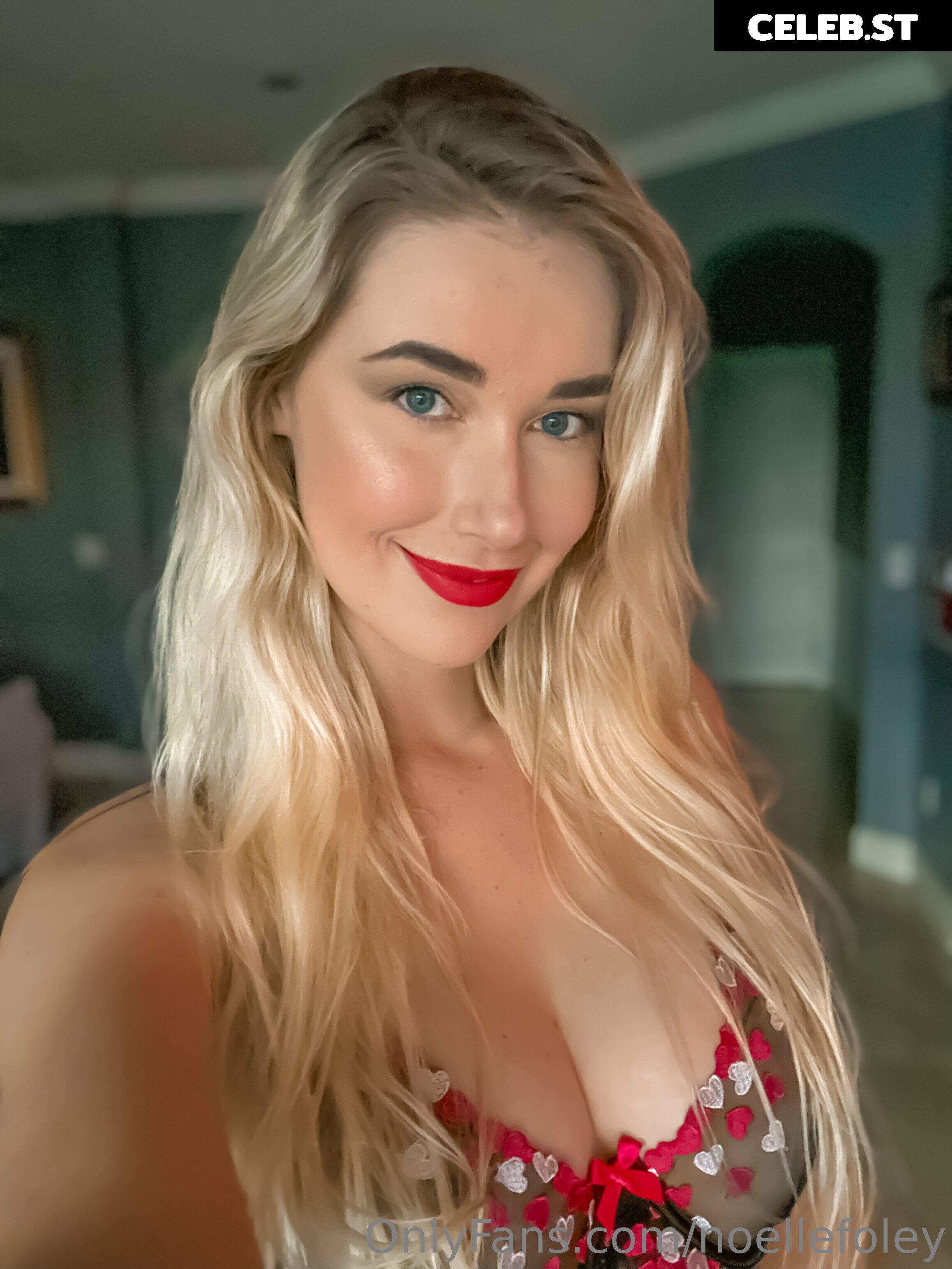 Noelle Foley Image 23069655
