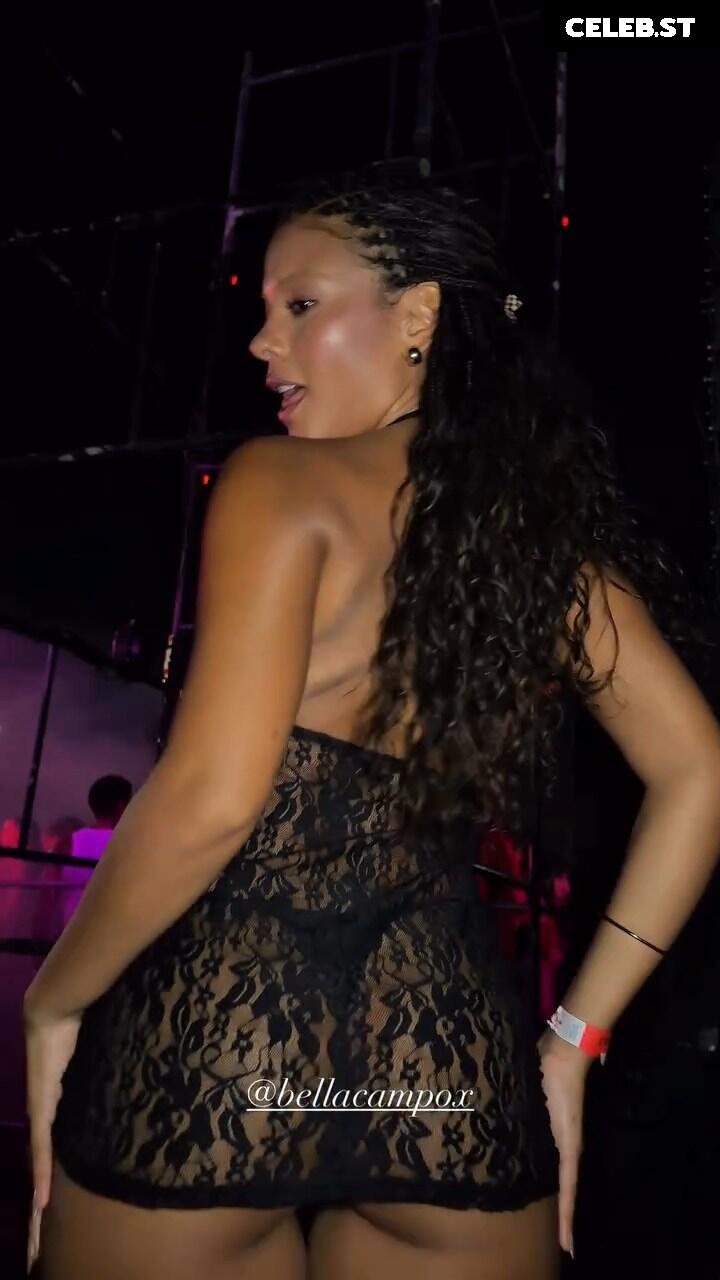 Bella Campos Image 23075409