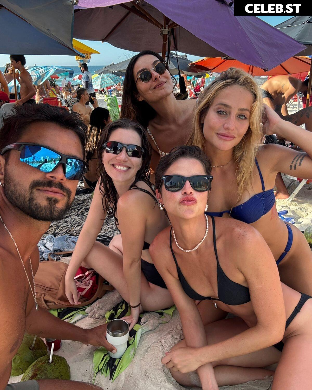 Agatha Moreira Image 23074818