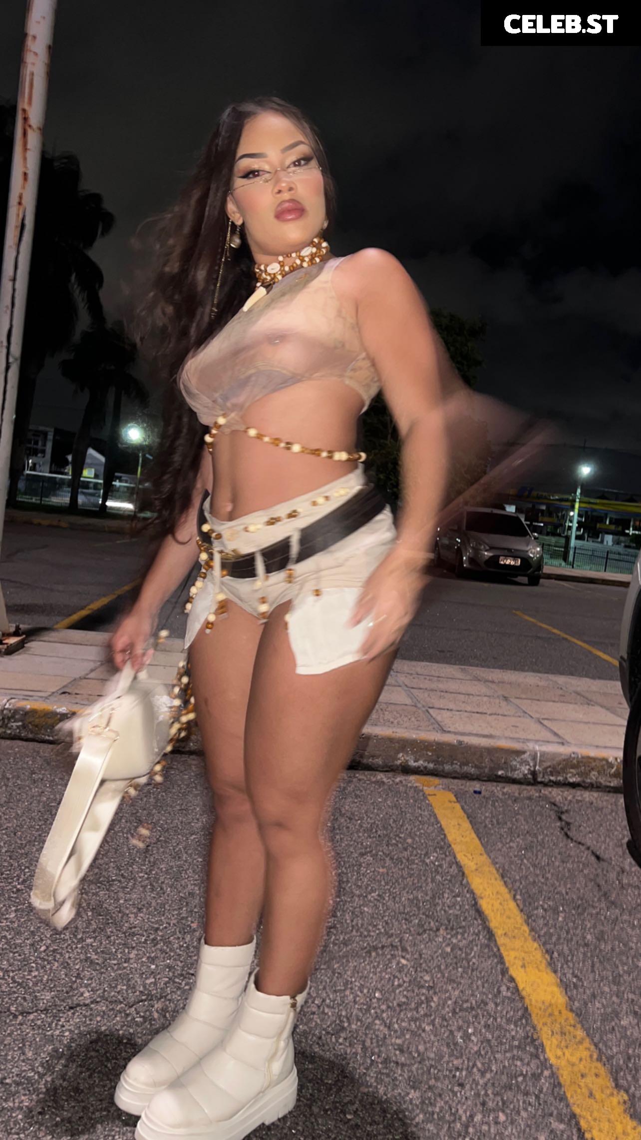 Vitoria Kelly (VK) Image 23074465