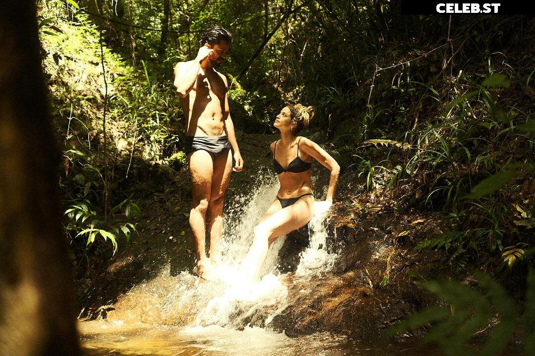 Agatha Moreira Image 23074743