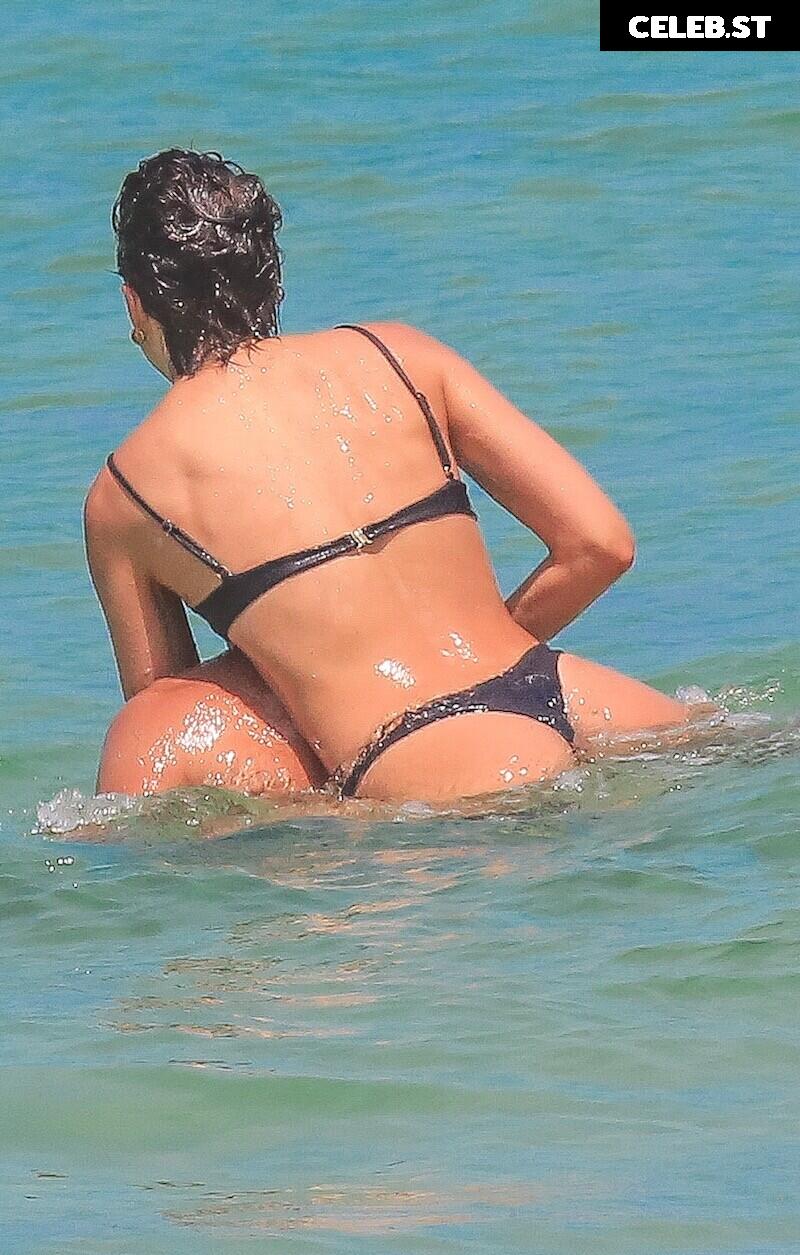 Agatha Moreira Image 23074770