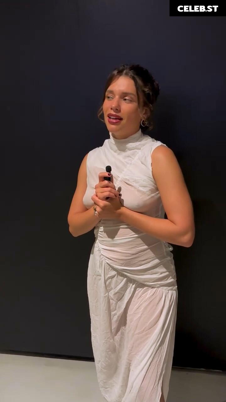 Bruna Linzmeyer Image 23074673
