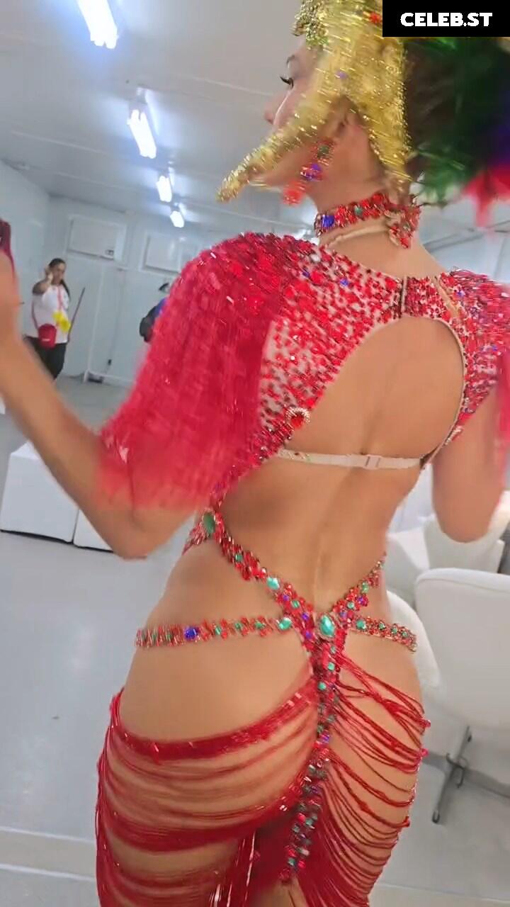 Lívia Andrade Image 23074194