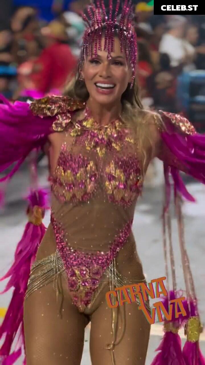 Lívia Andrade Image 23074123