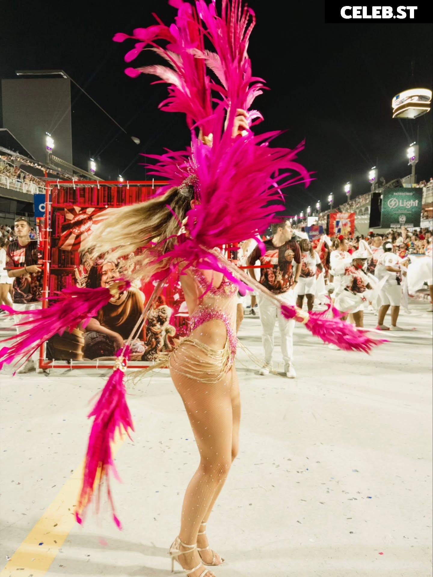 Lívia Andrade Image 23074117