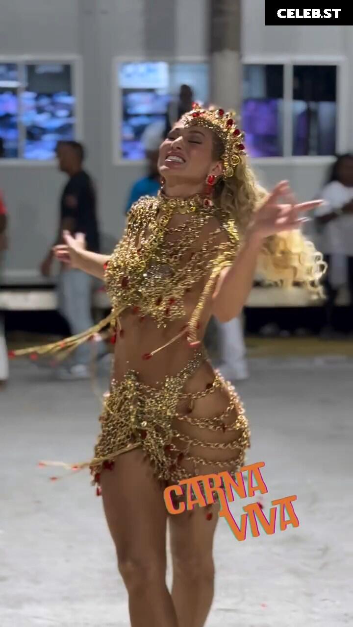 Lívia Andrade Image 23074091