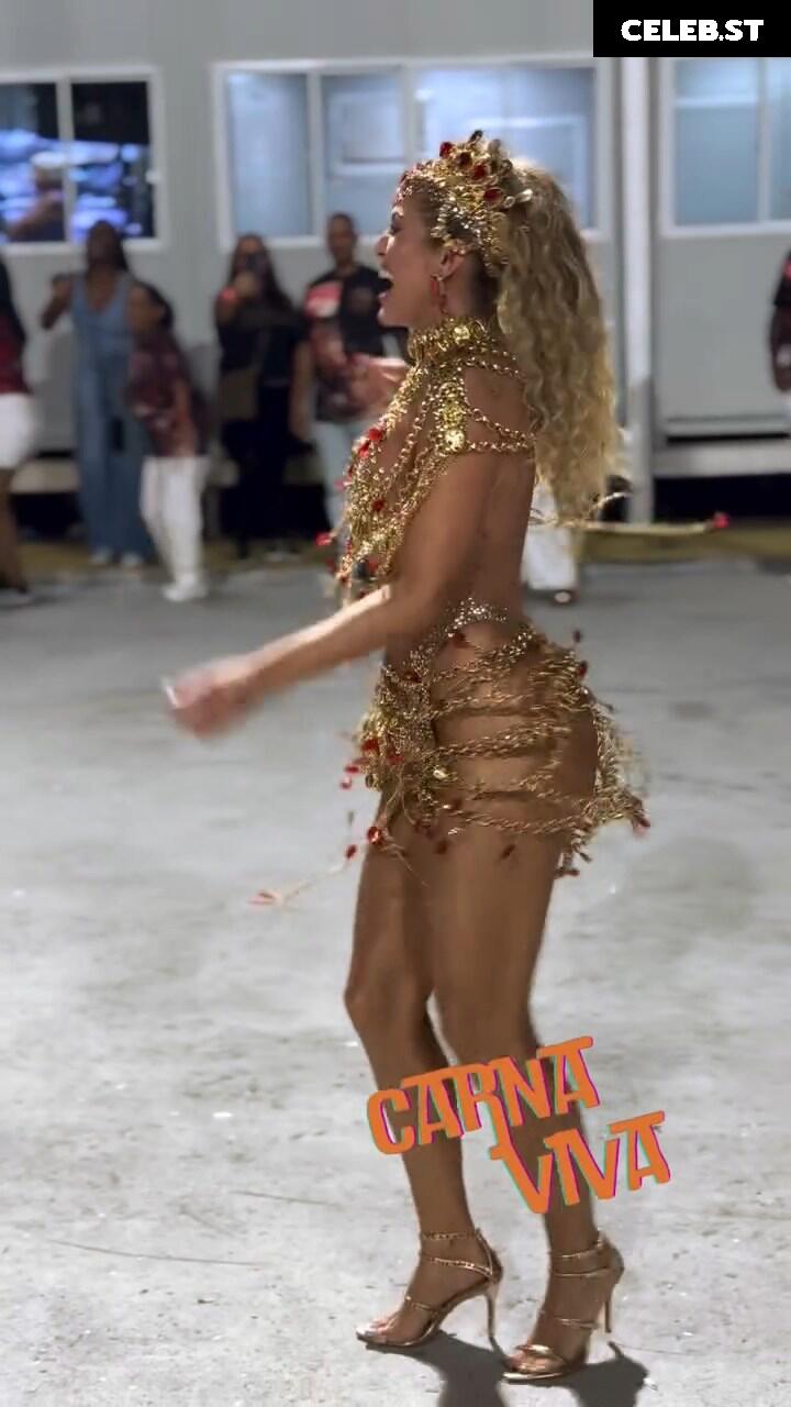 Lívia Andrade Image 23074089