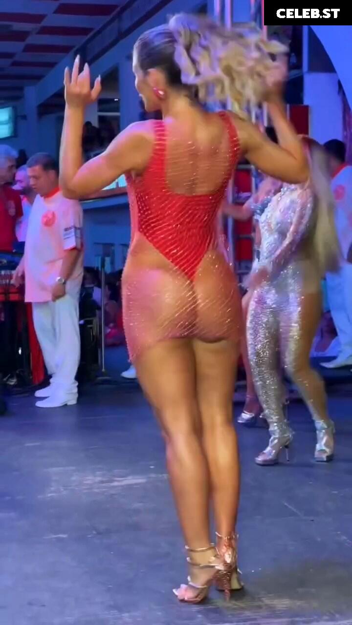 Lívia Andrade Image 23074037
