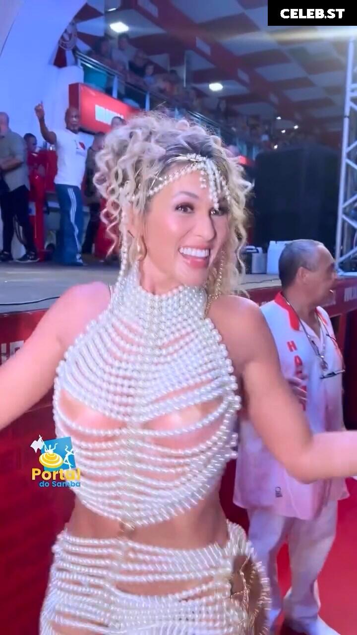 Lívia Andrade Image 23074060