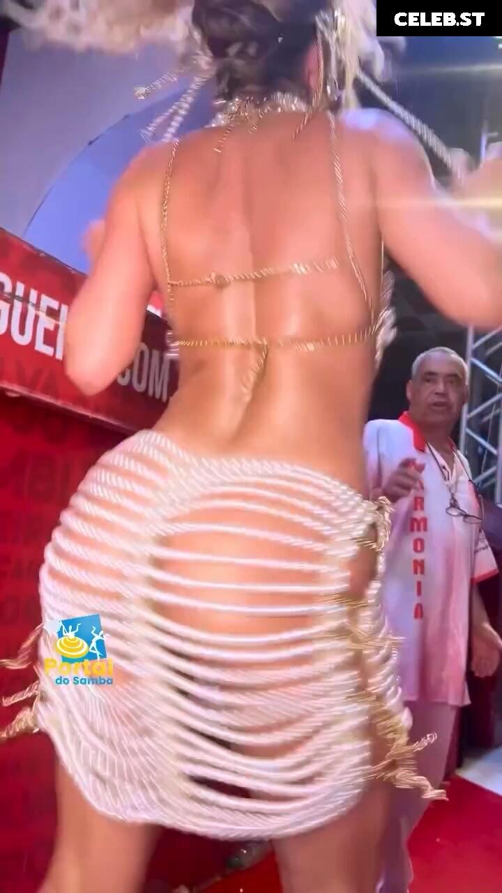Lívia Andrade Image 23074064