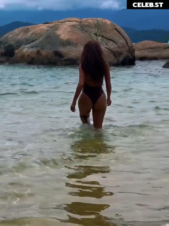 Taís Araujo Image 23074369
