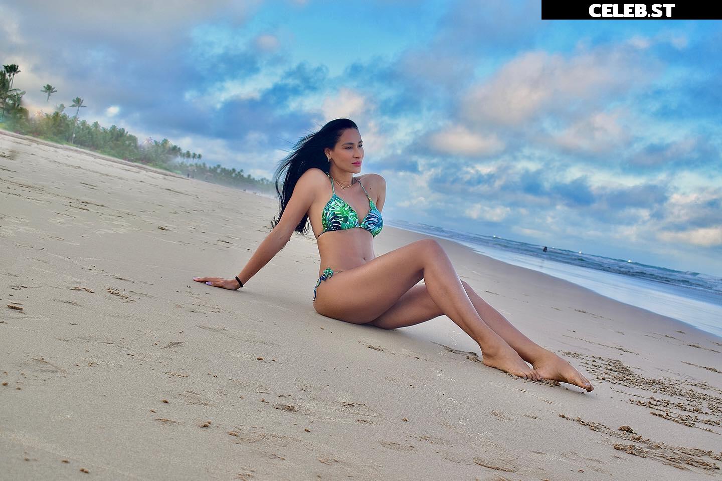 Jaqueline Carvalho (Jaque do Vôlei) Image 23077854