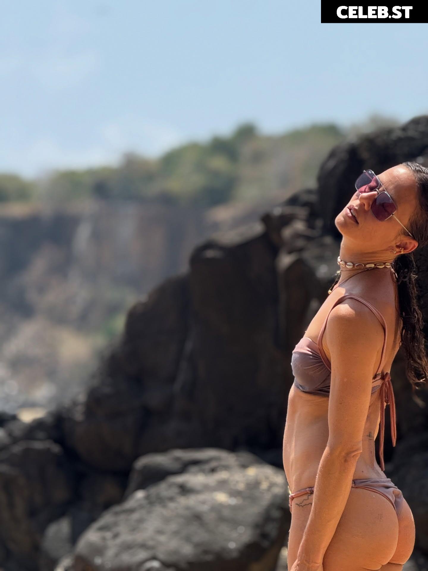 Fernanda De Freitas Image 23076947