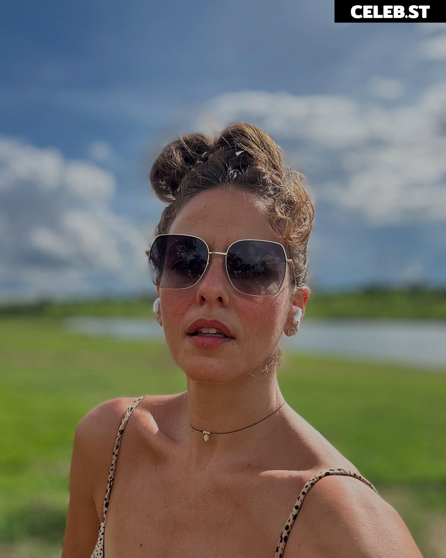Fernanda De Freitas Image 23076692