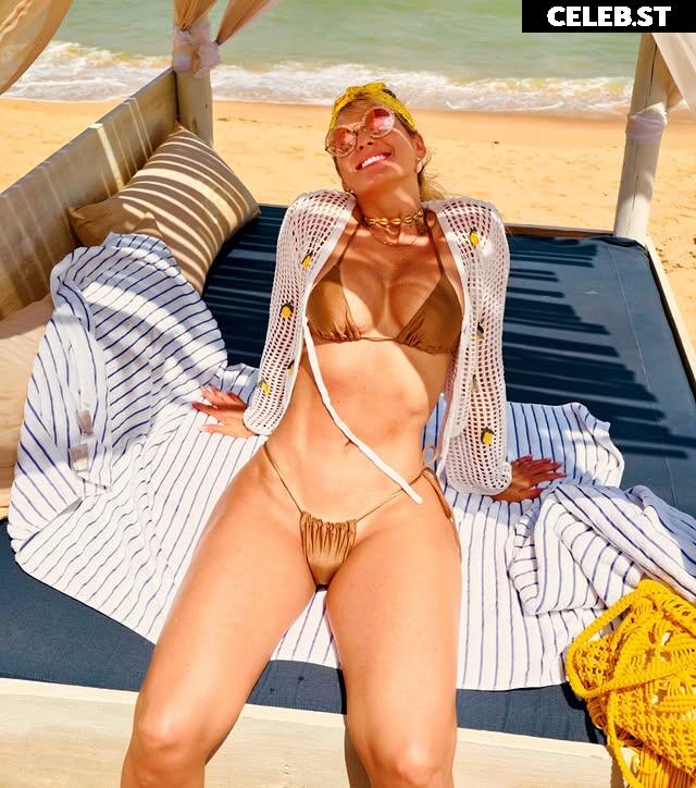 Lívia Andrade Image 23073971