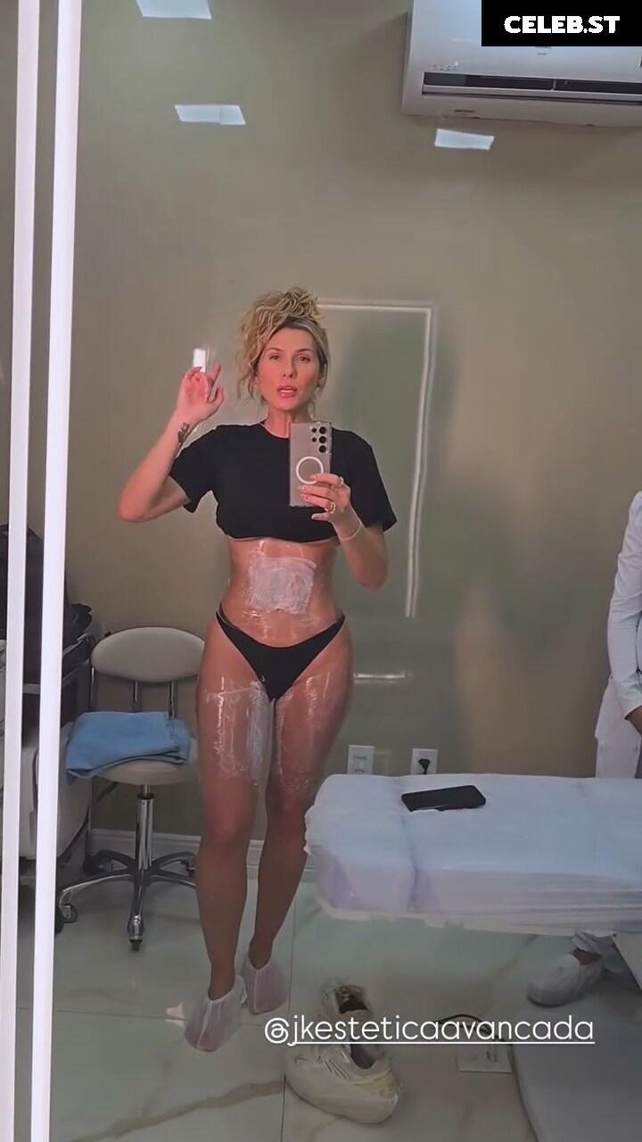 Lívia Andrade Image 23073853