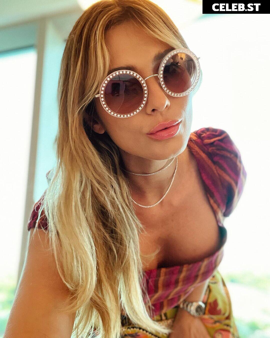 Lívia Andrade Image 23073667