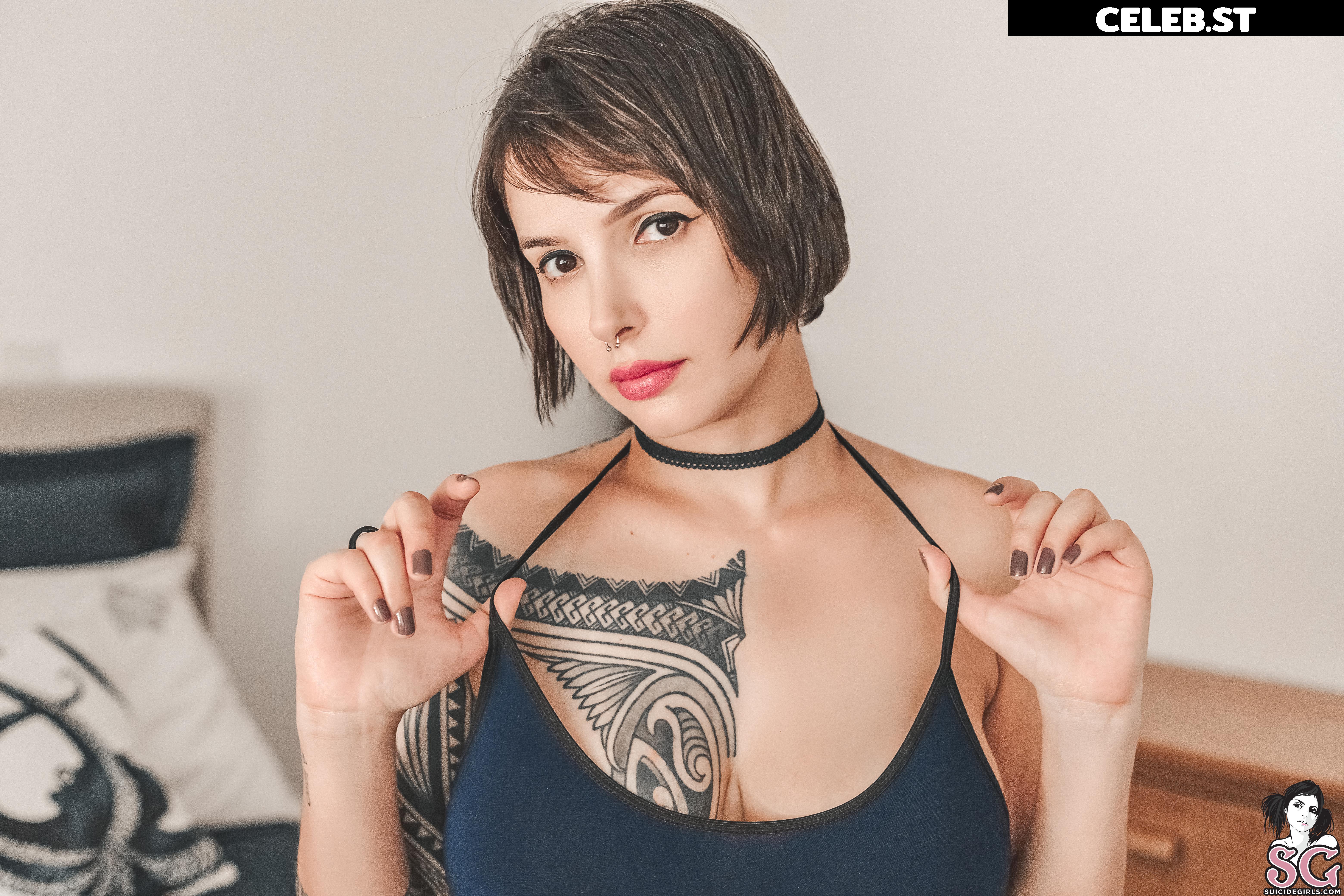 Julian Suicide Image 23072406