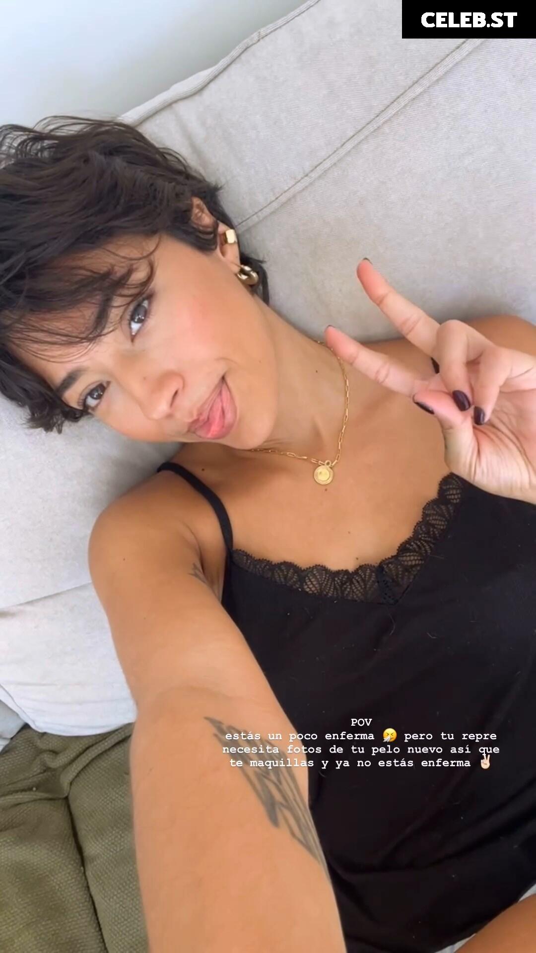 Carolina Oliveira Image 23079139