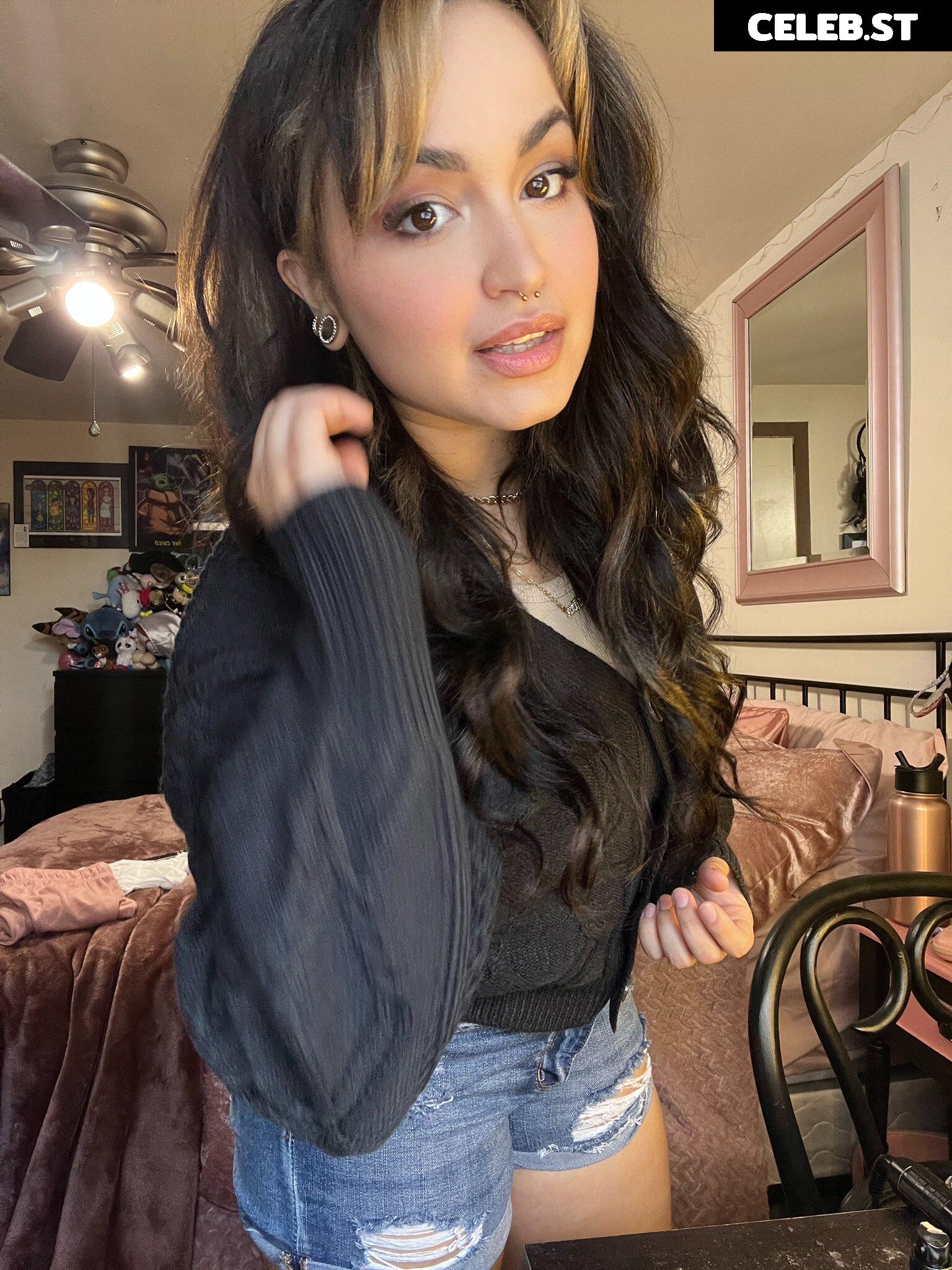 Gabby Ortiz Image 23044307