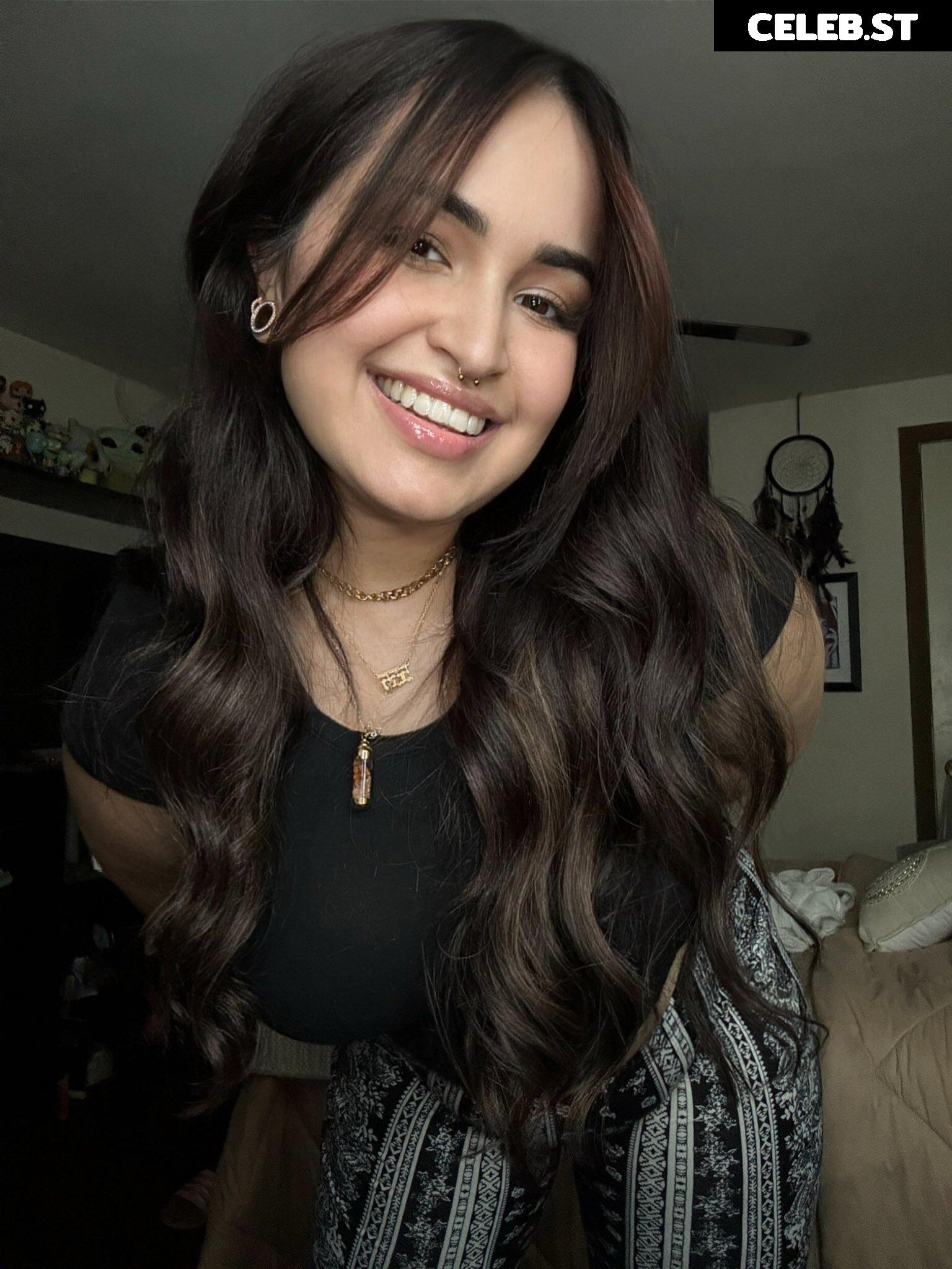 Gabby Ortiz Image 23044377
