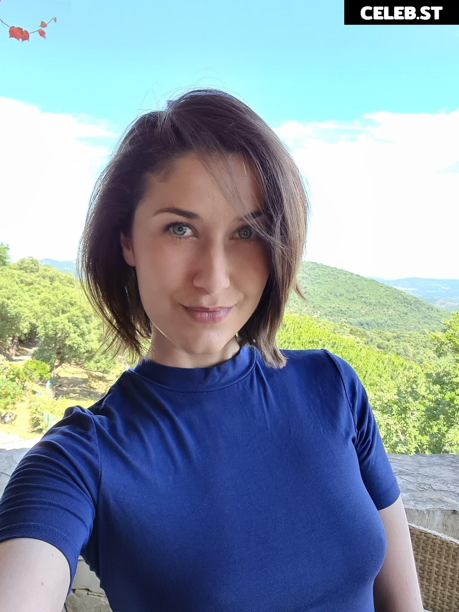 Nephael - French TV Presenter Image 23046734