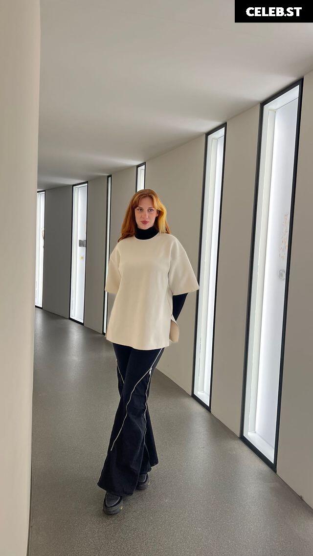 Tati Bruening | Illumitati | illumitatiana Image 23041680
