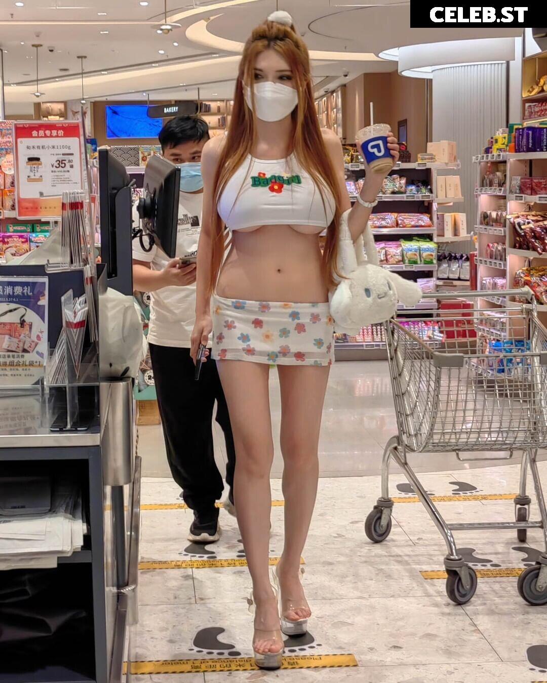 Naomi "SexyCyborg" Wu Image 23043781