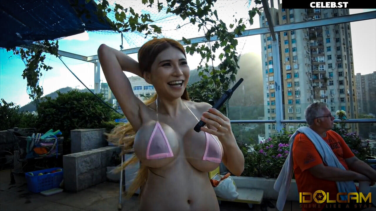 Naomi "SexyCyborg" Wu Image 23043704
