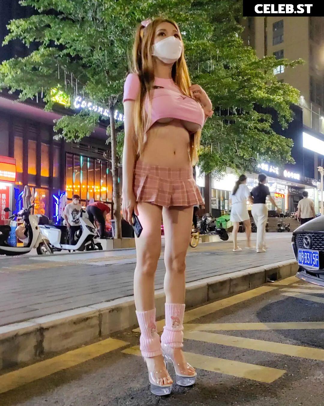 Naomi "SexyCyborg" Wu Image 23043747