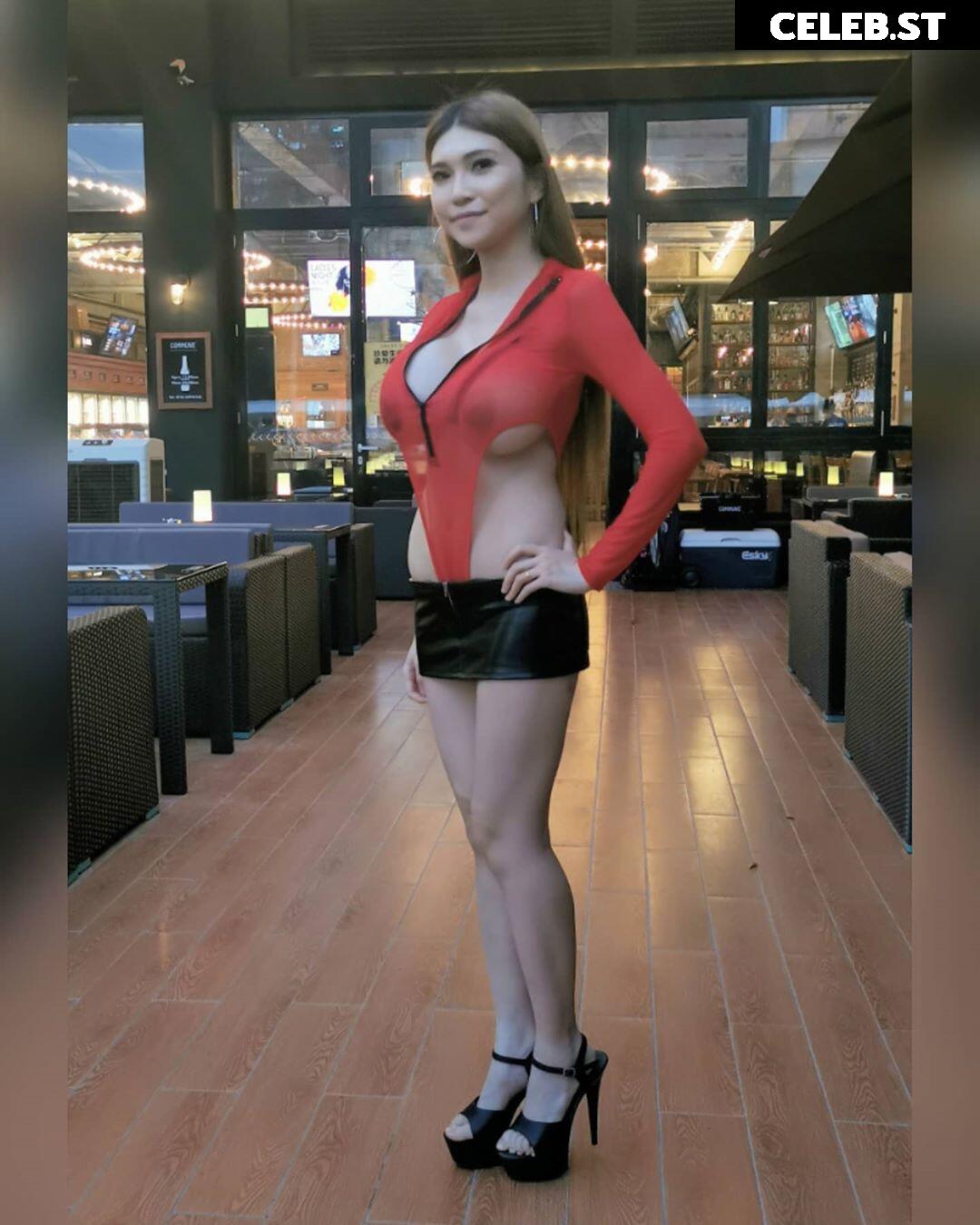 Naomi "SexyCyborg" Wu Image 23043676