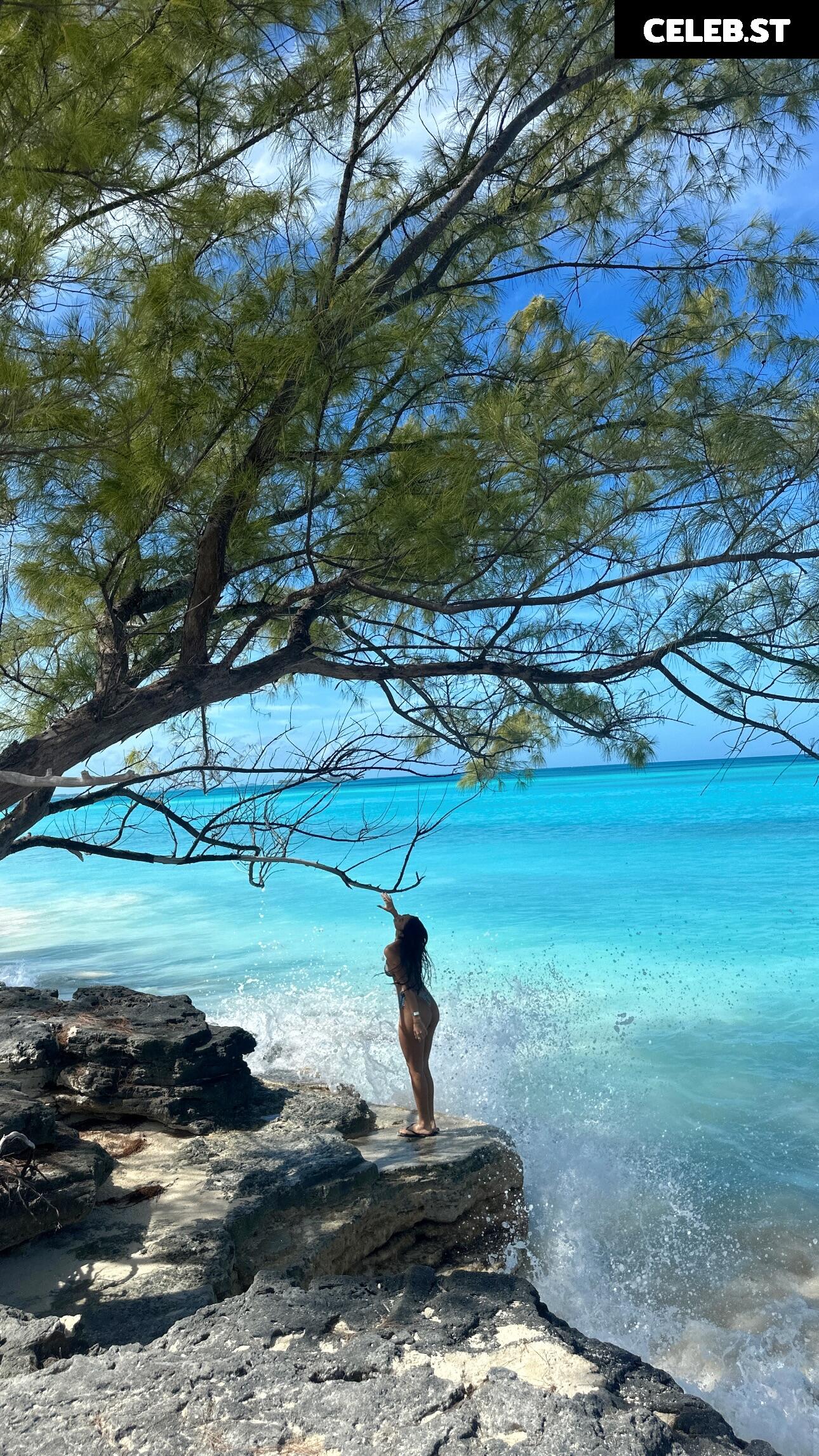 Bella Ramirez/bellarmrz Image 23042065