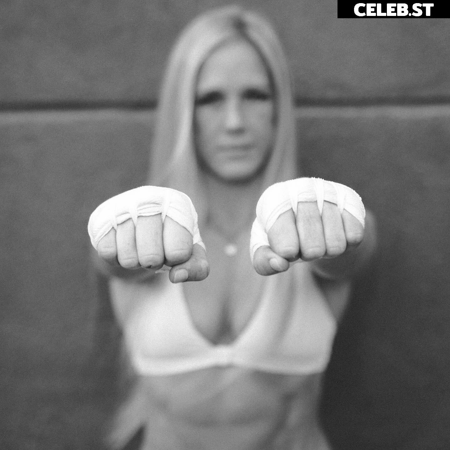 Holly Holm Image 23049893