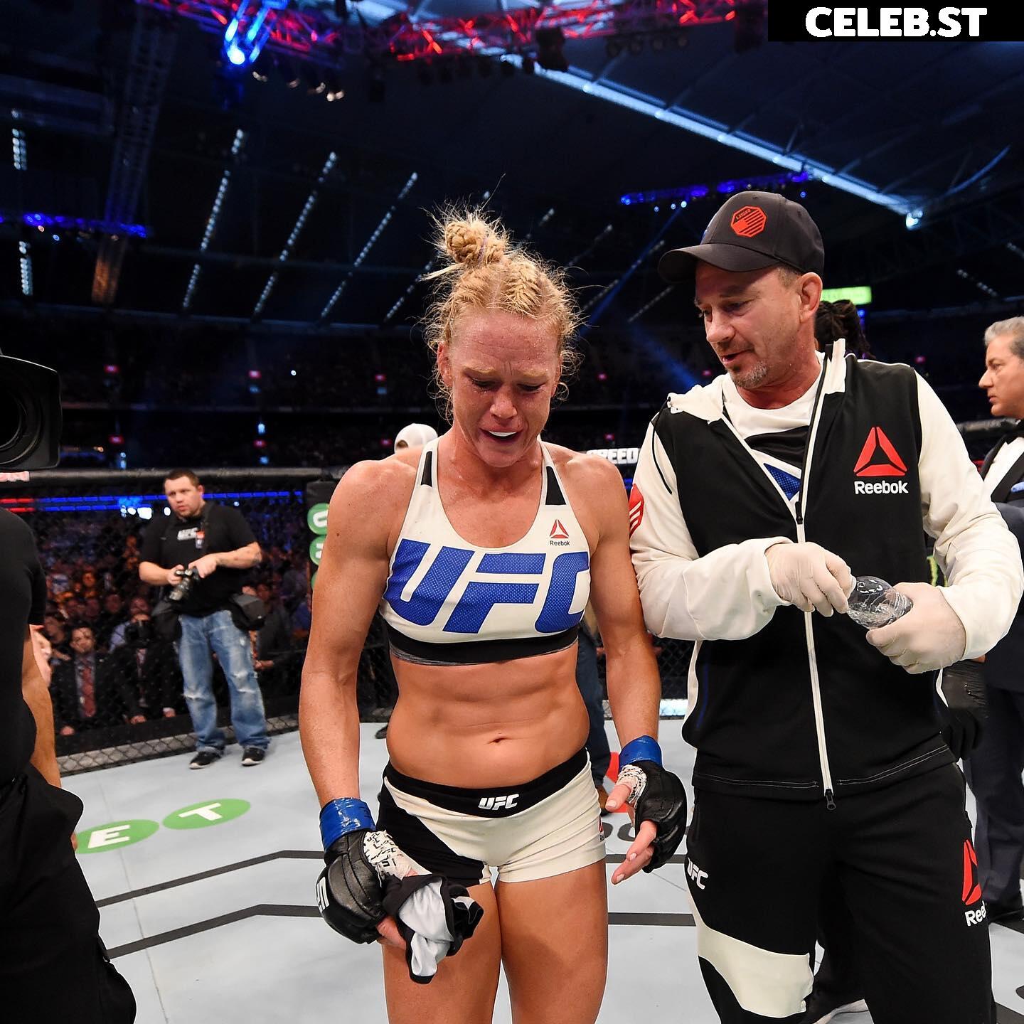 Holly Holm Image 23049864