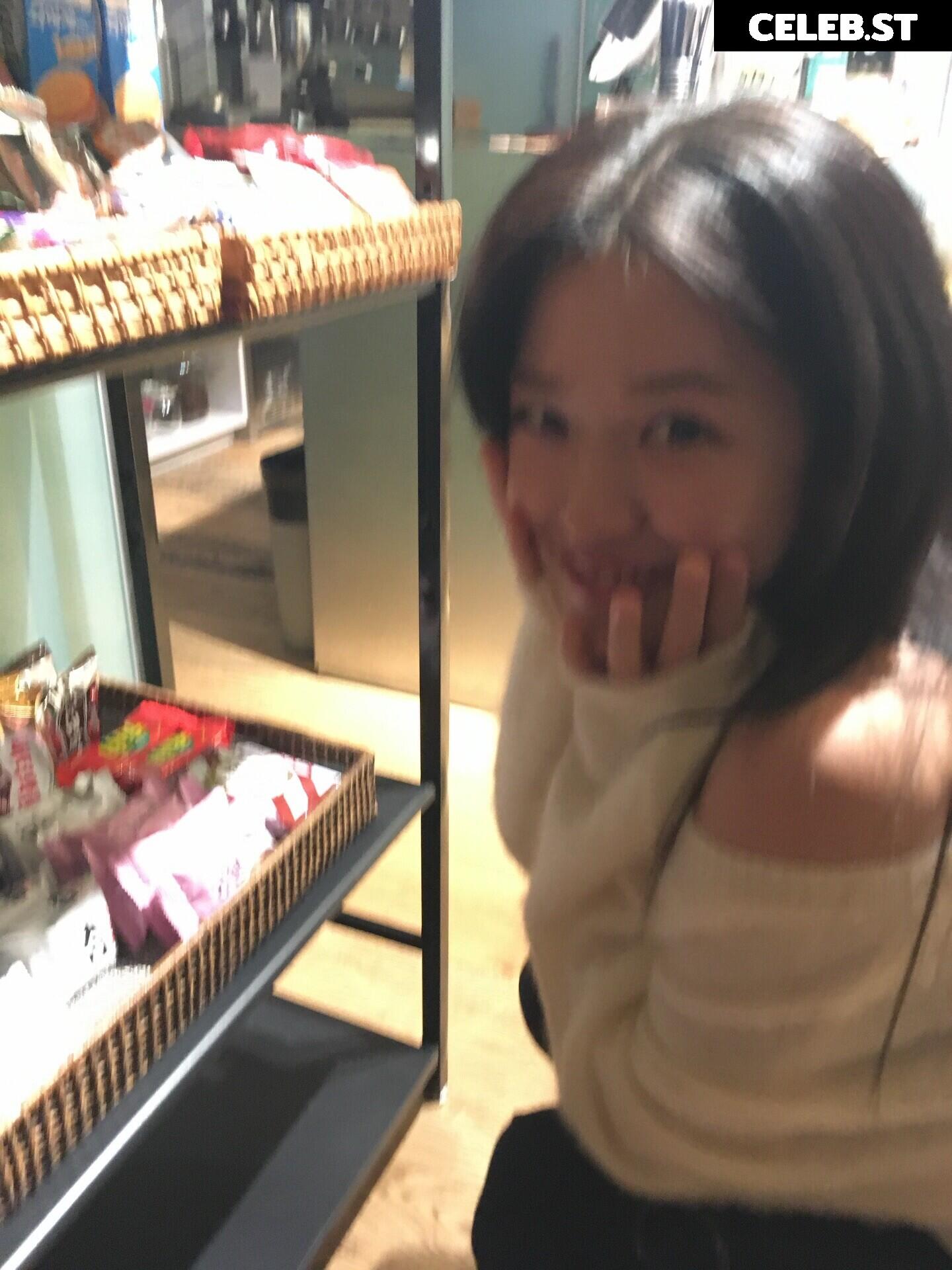An Yujin 안유진 | YUJIN Image 23028931