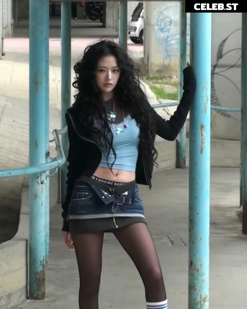 An Yujin 안유진 | YUJIN Image 23028974