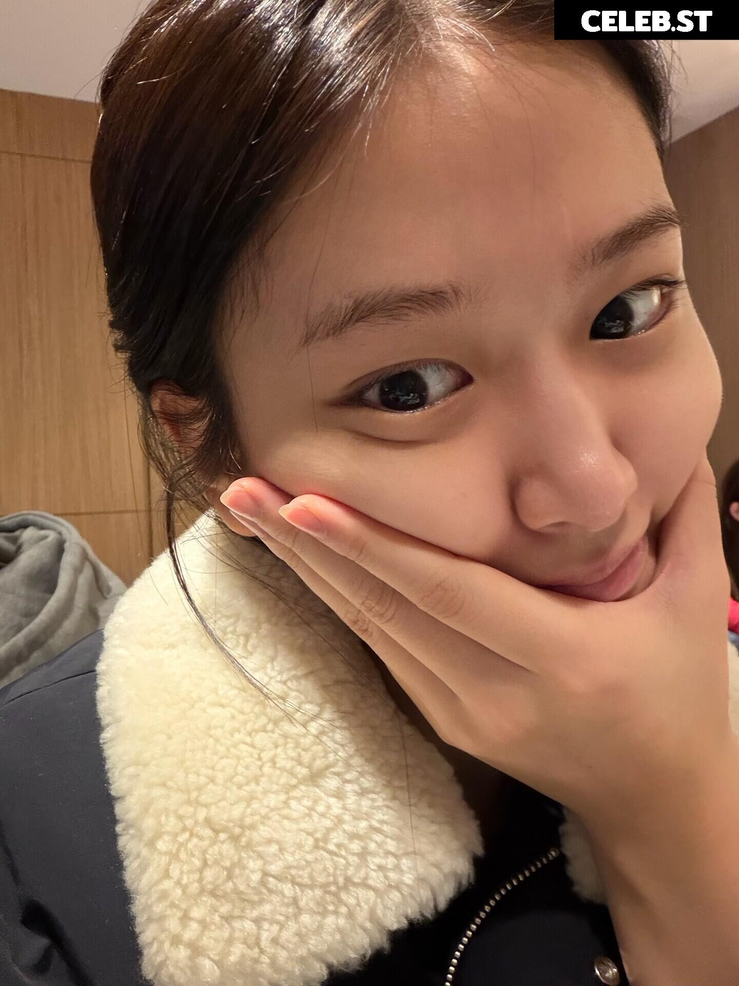 An Yujin 안유진 | YUJIN Image 23028895