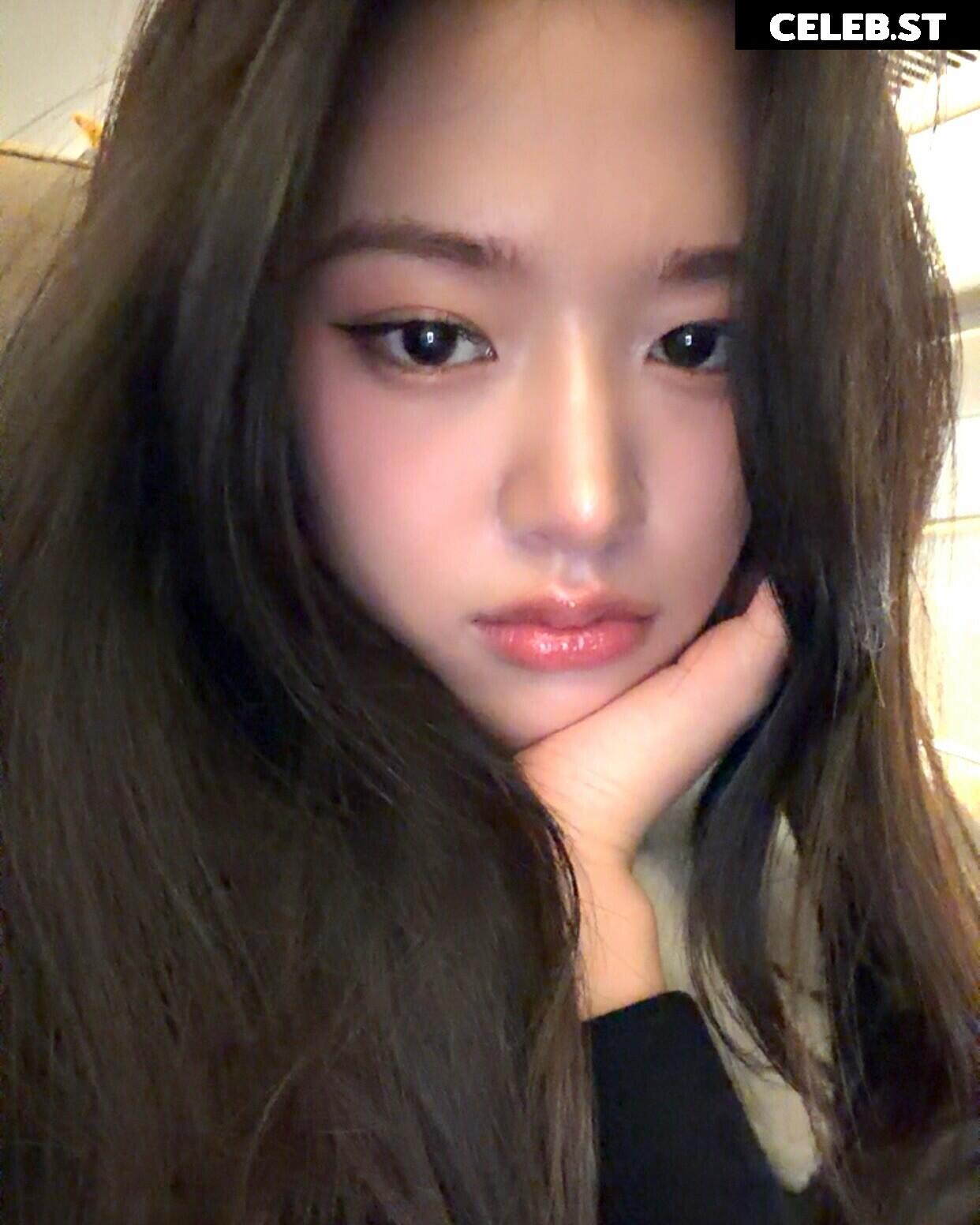 An Yujin 안유진 | YUJIN Image 23028889