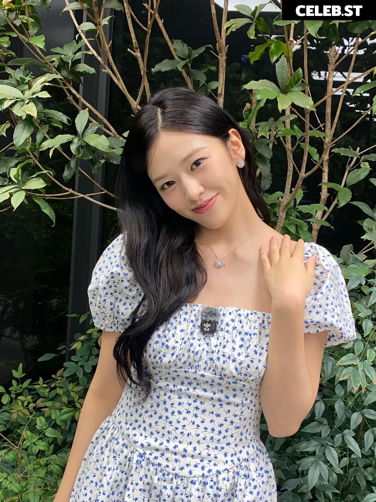An Yujin 안유진 | YUJIN Image 23028812
