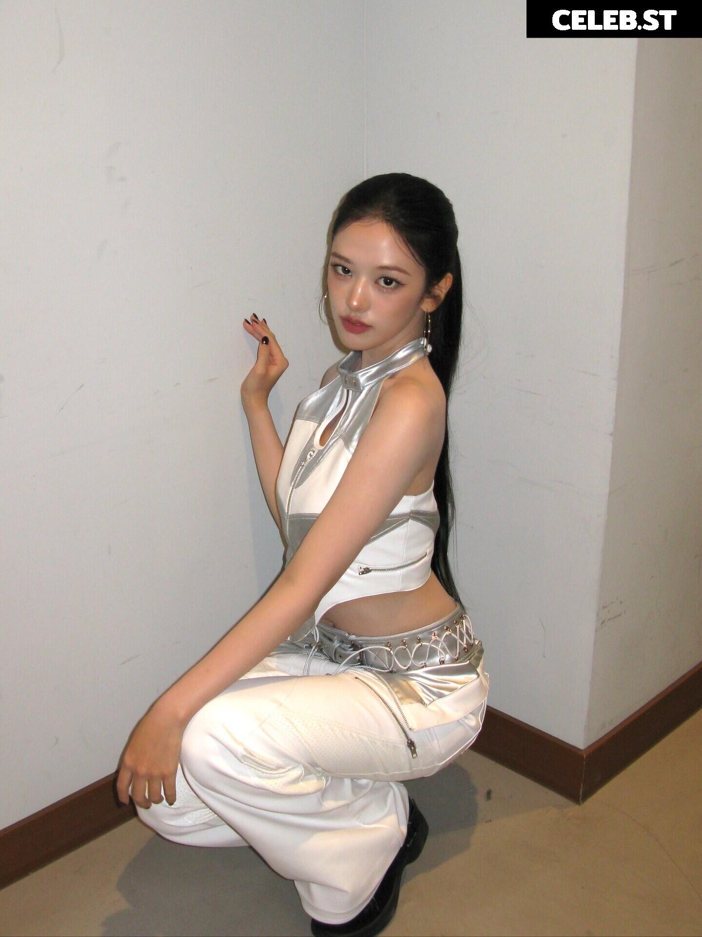 An Yujin 안유진 | YUJIN Image 23028843