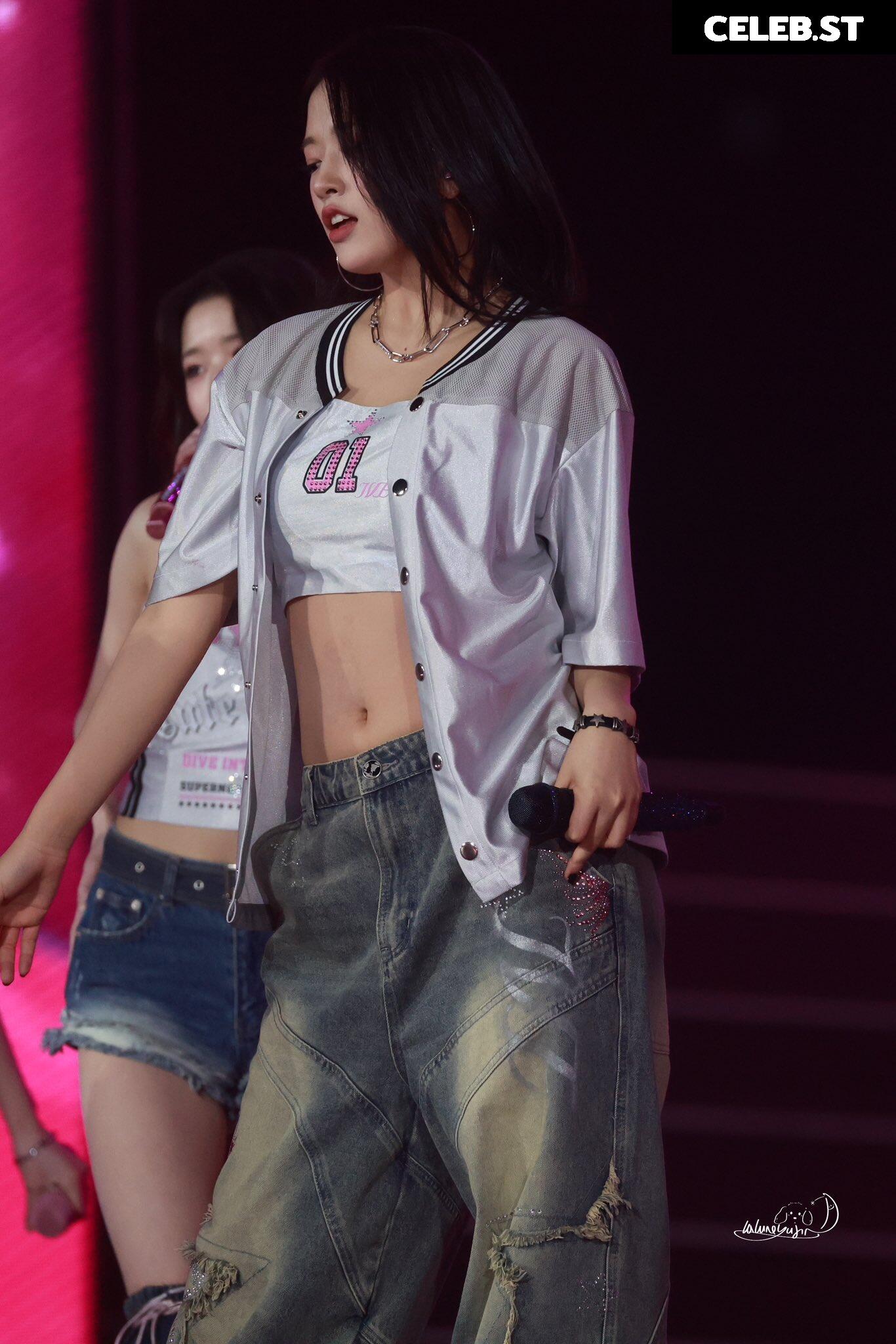 An Yujin 안유진 | YUJIN Image 23028599